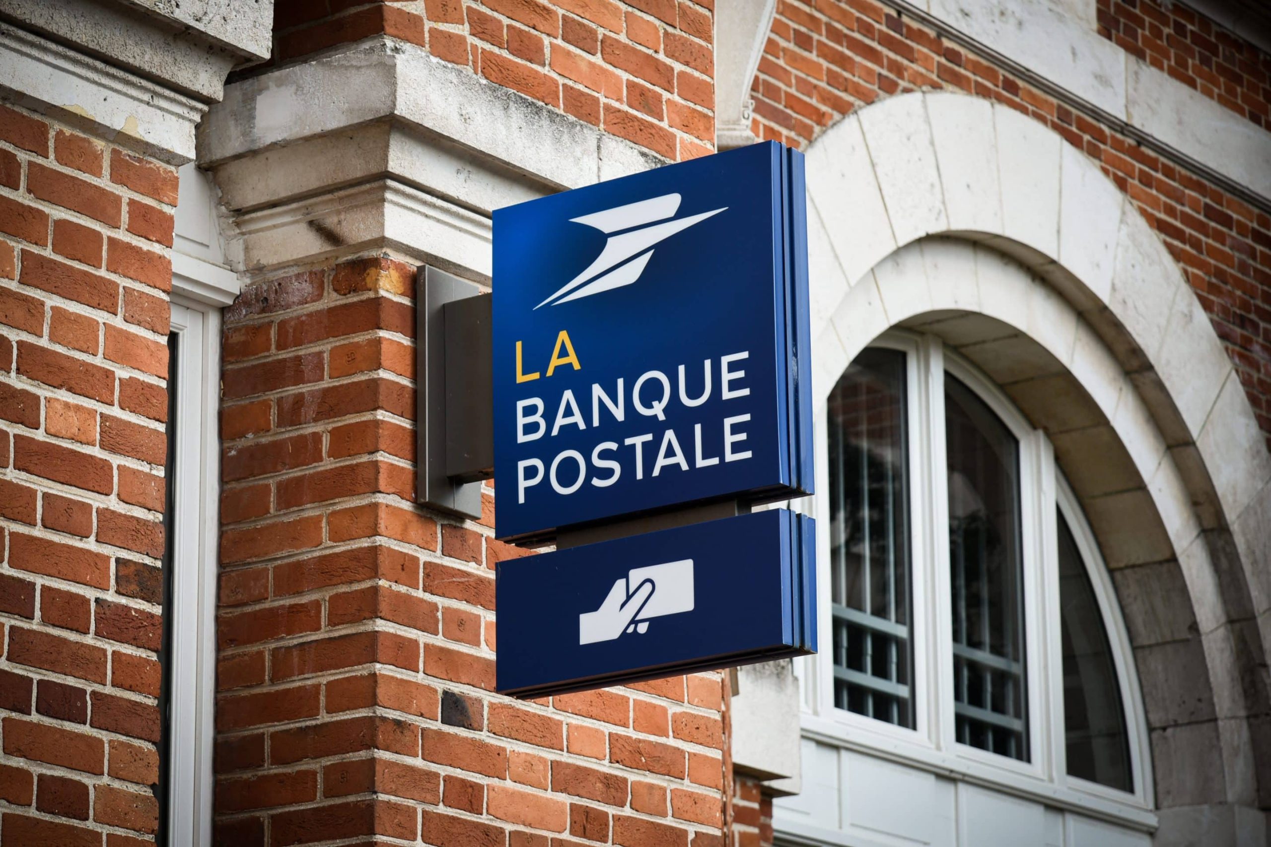 Banque Postale : Obtenez Votre Carte de Crédit Facilement avec Notre Guide